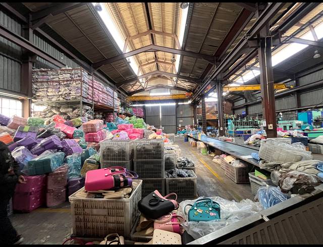 1,850M² WAREHOUSE FOR SALE IN CHLOORKOP